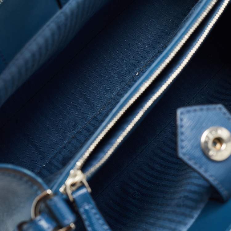 مملوكة مسبقًا Fendi Blue Leather Pettit 2jours Tote