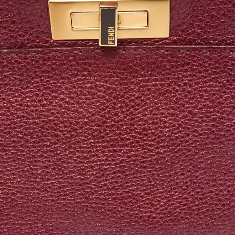 مملوكة مسبقًا Fendi Metallic Red Leather Sellier Medium Peekaboo Top Handle Bag