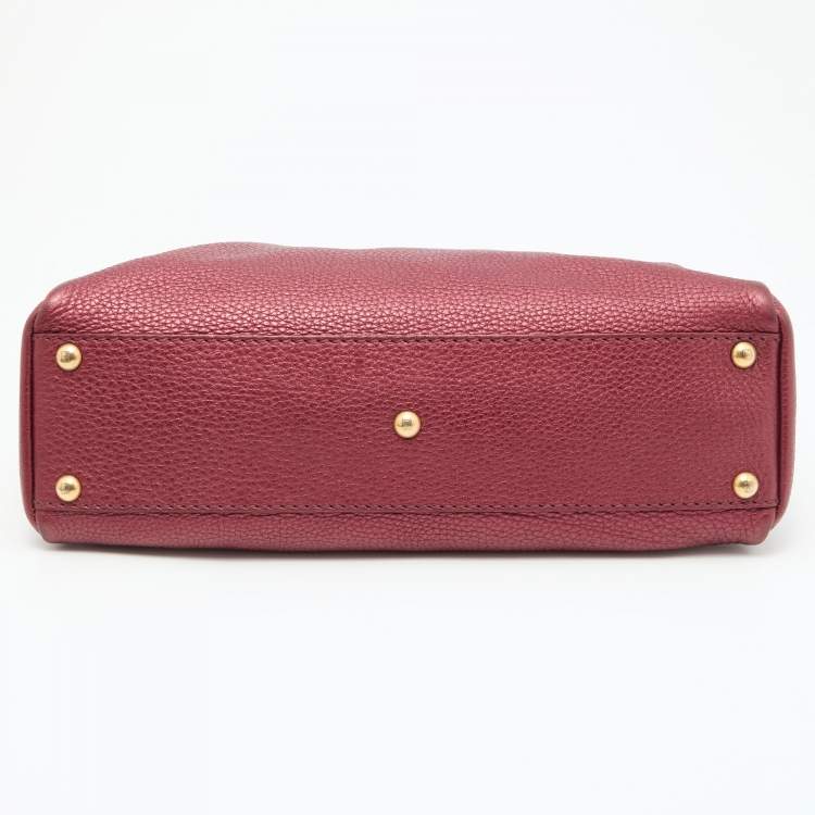 مملوكة مسبقًا Fendi Metallic Red Leather Sellier Medium Peekaboo Top Handle Bag