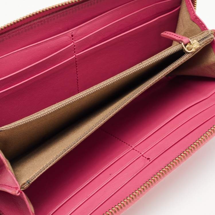 Pre Owned Fendi Pink Glossy Leather Logo Zip Around Wallet