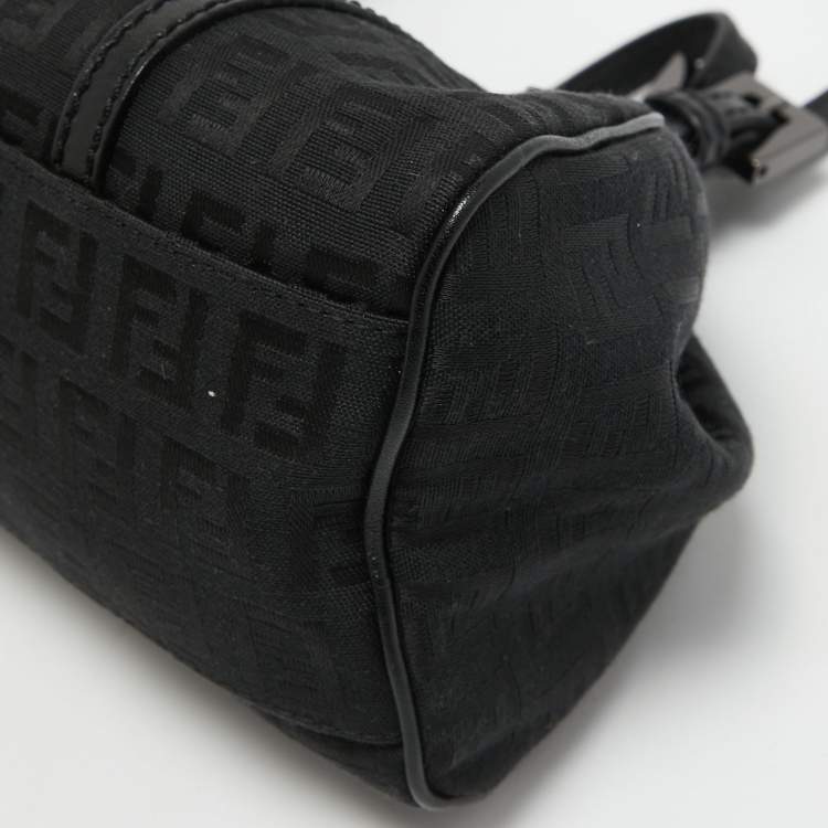 مملوكة مسبقًا Fendi Black Zucchino Canvas and Leather Baguette Bag