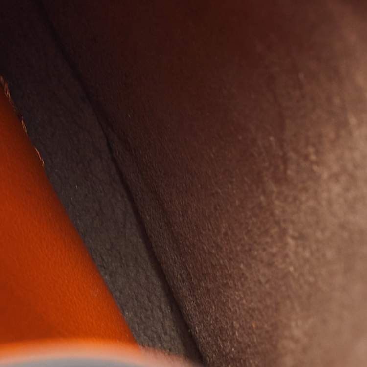 مملوكة مسبقًا Fendi Orange Leather Mini Two Pocket Crossbody Bag