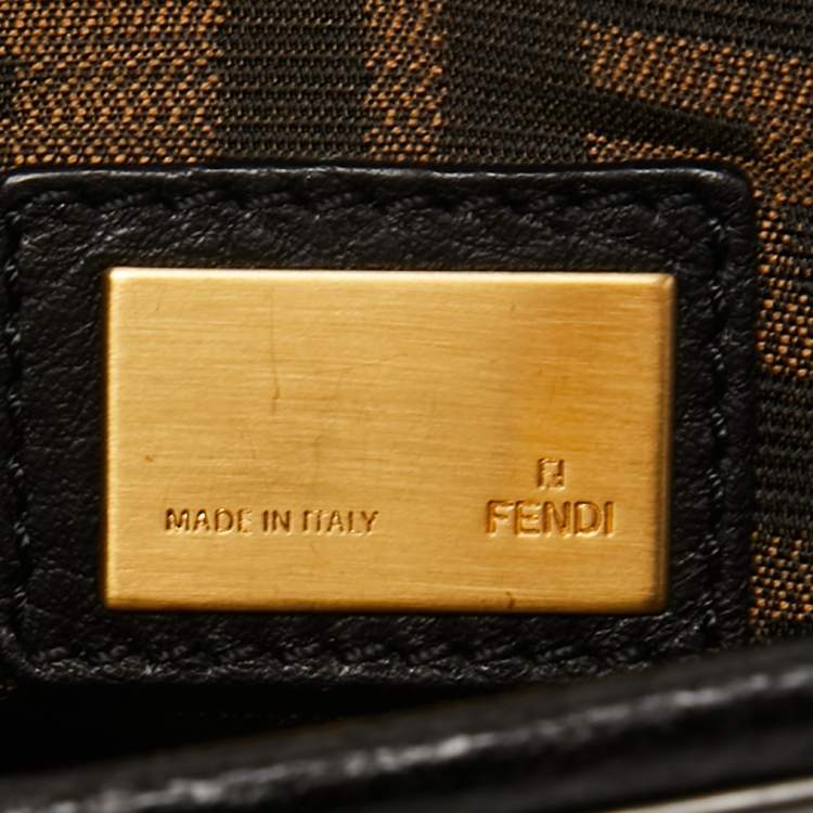 Pre Owned Fendi Black Leather Medium Peekaboo Top Handle Bag