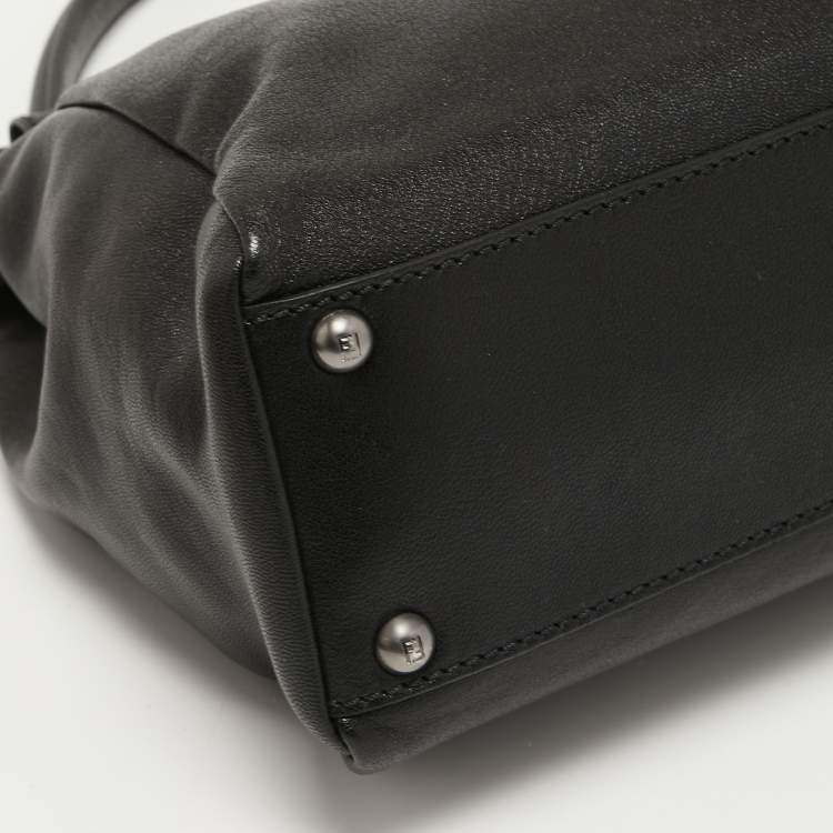Pre Owned Fendi Black Leather Medium Peekaboo Top Handle Bag
