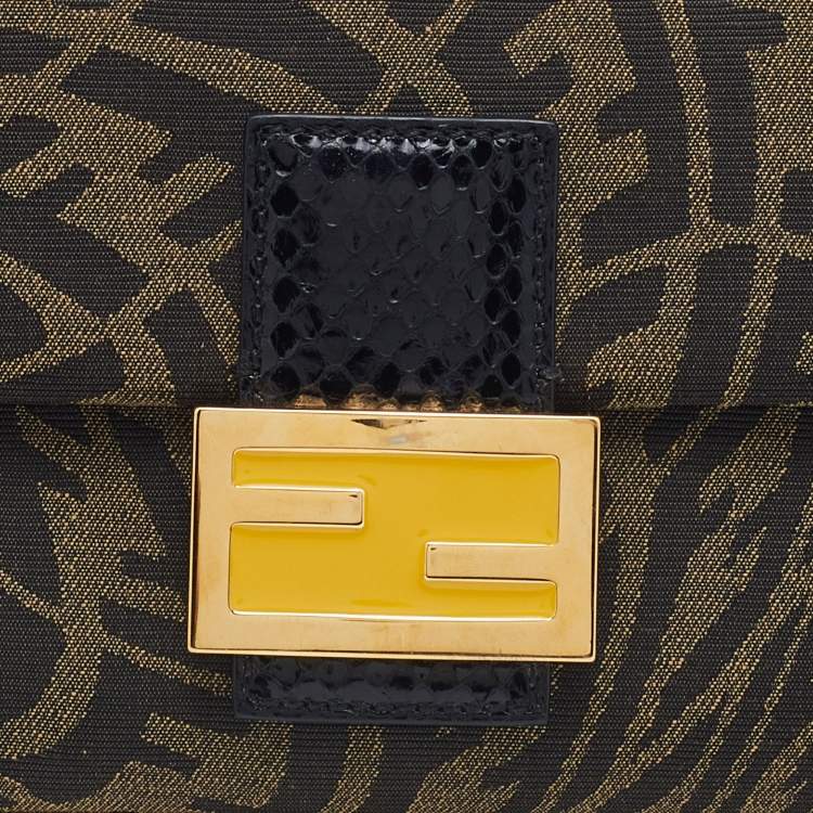 Pre Owned Fendi x Sarah Coleman Brown/Black FF Vertigo Canvas and Watersnake Leather Small Baguette 