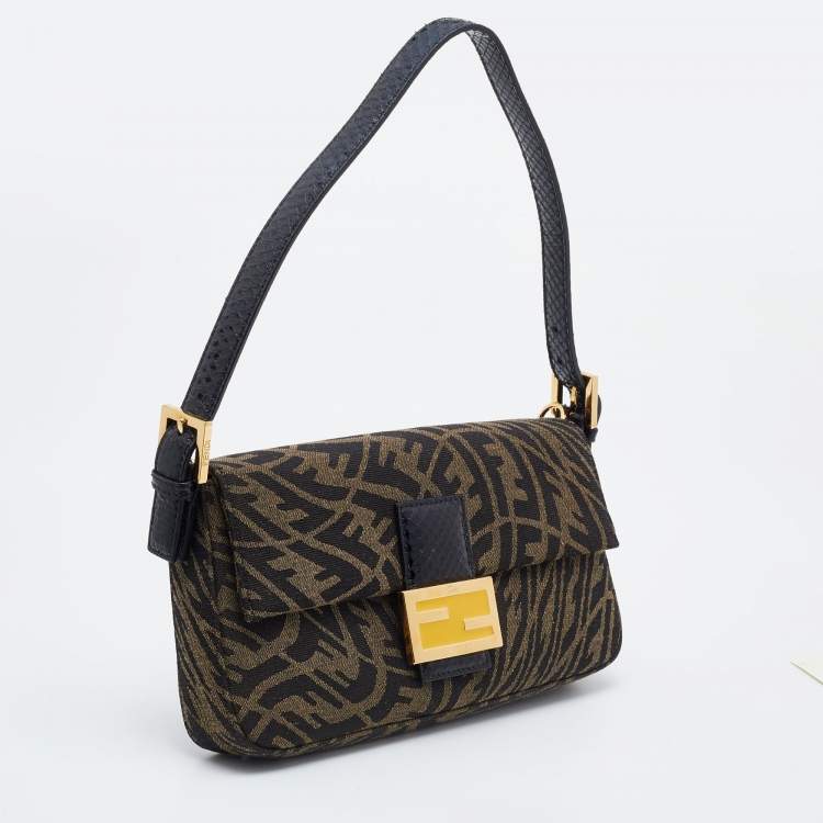 Pre Owned Fendi x Sarah Coleman Brown/Black FF Vertigo Canvas and Watersnake Leather Small Baguette 