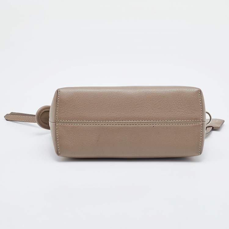 Pre Owned Fendi Beige Leather Mini By The Way Crossbody Bag