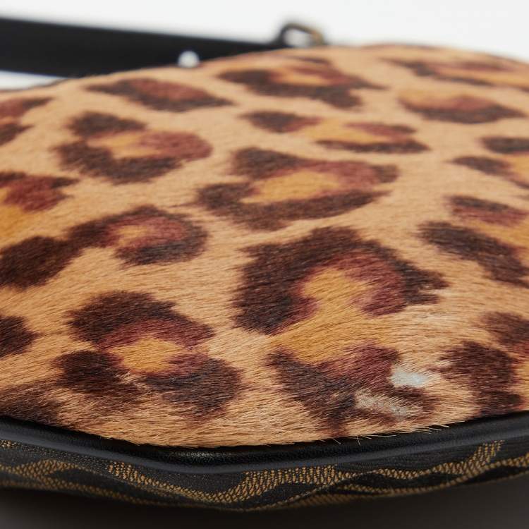 Pre Owned Fendi Tobacco/Beige Zucca Canvas and Calfhair Small Oyster Hobo