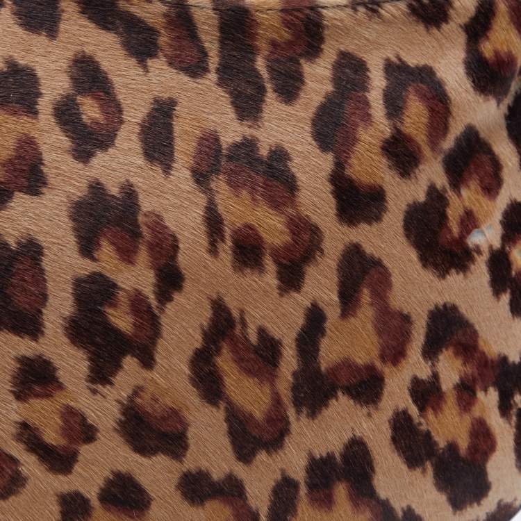 Pre Owned Fendi Tobacco/Beige Zucca Canvas and Calfhair Small Oyster Hobo