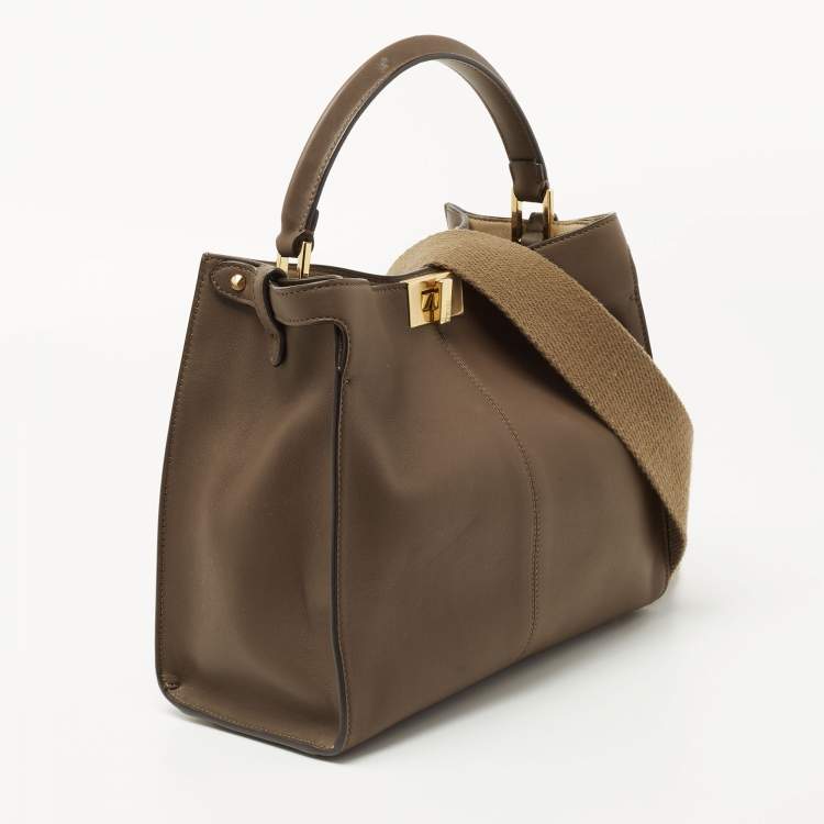 Pre Owned Fendi Dark Brown Leather Medium Peekaboo X Lite Top Handle Bag