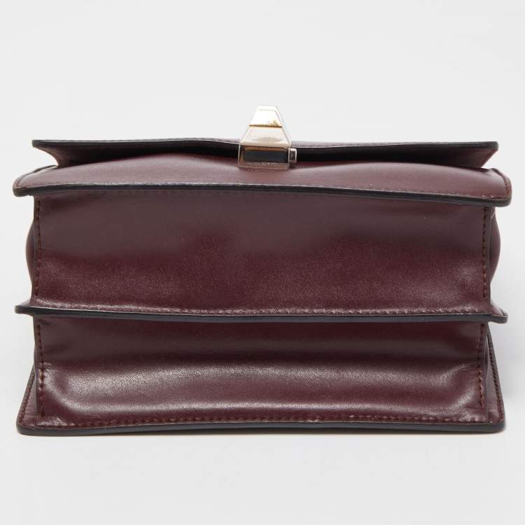 Pre Owned Fendi Burgundy Leather Small Kan I Chain Shoulder Bag