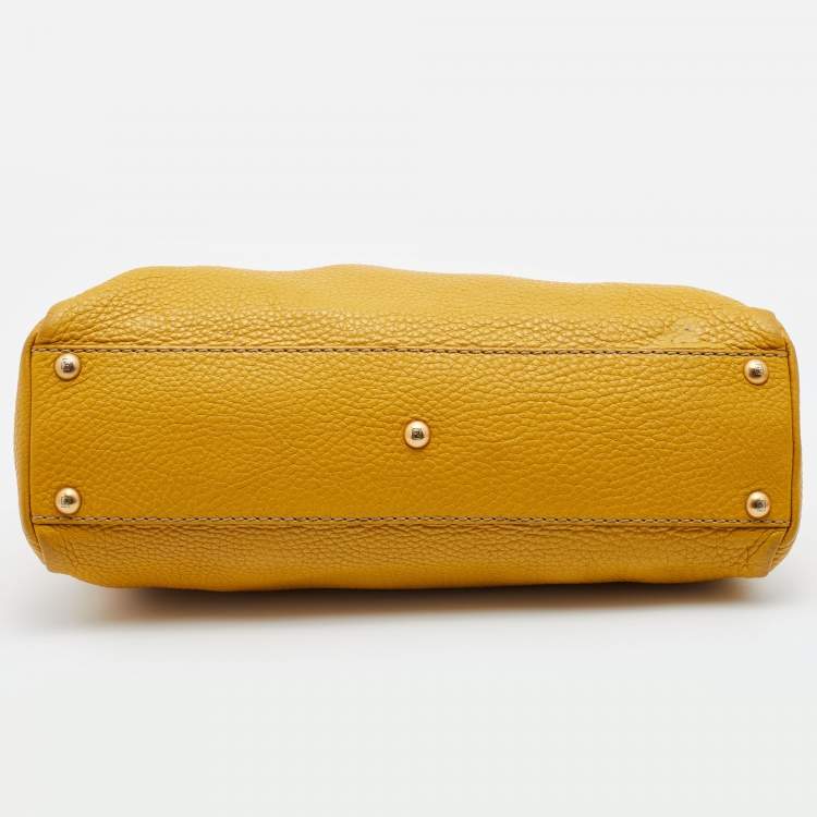 Pre Owned Fendi Yellow Selleria Leather Medium Peekaboo Top Handle Bag