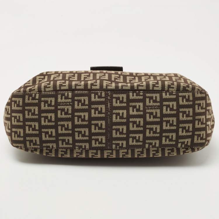مملوكة مسبقًا Fendi Dark Brown Zucchino Canvas Shoulder Bag