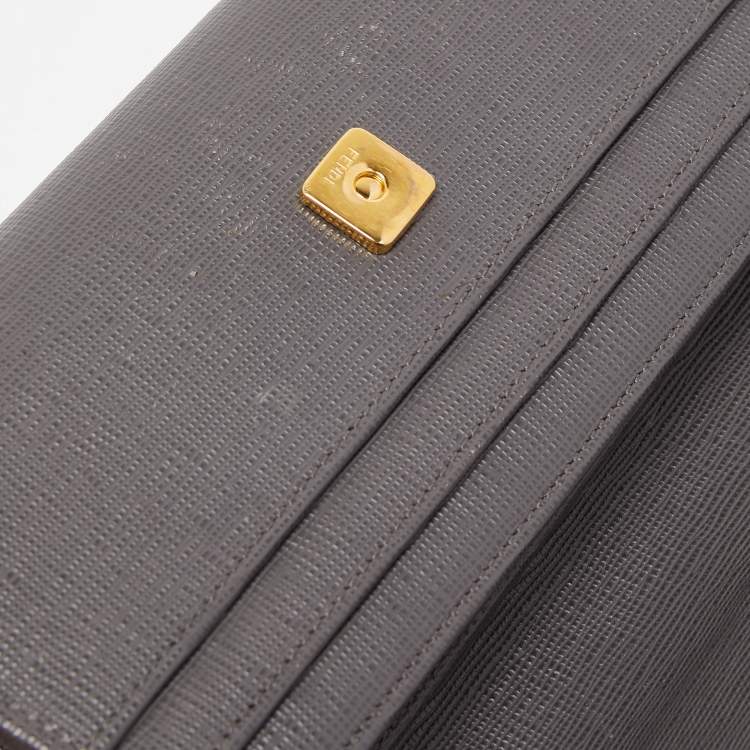 مملوكة مسبقًا Fendi Grey/Beige Leather 2 Jours Flap Wallet