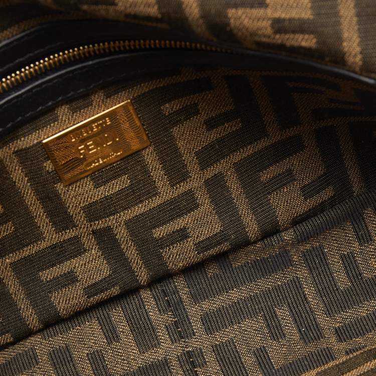 Pre Owned Fendi Black/Beige Zucca Raffia and Leather Baguette Flap Bag