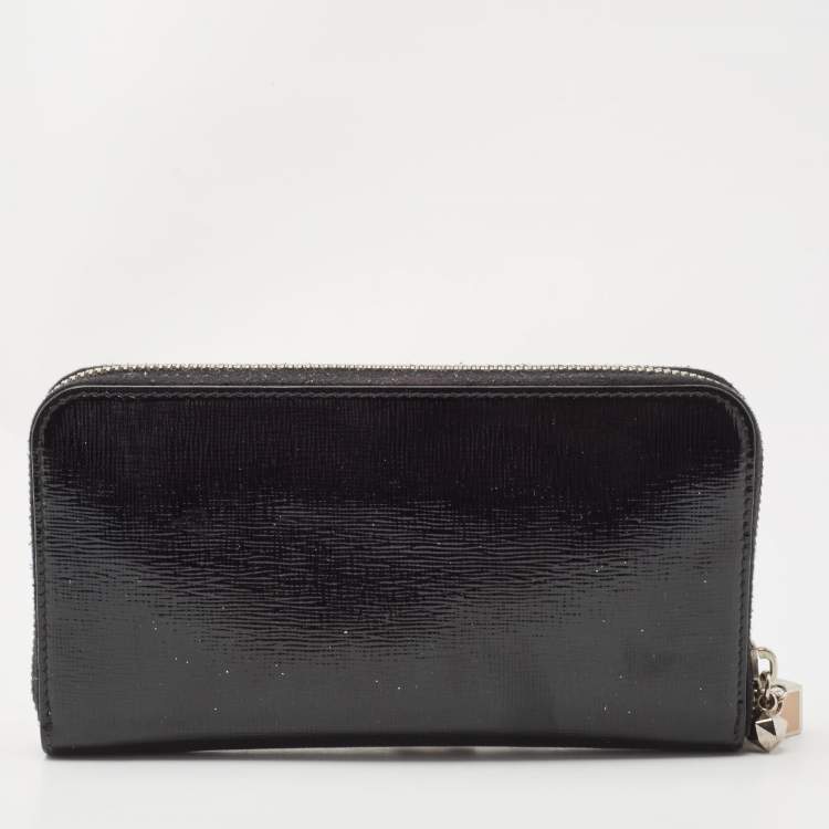 Pre Owned Fendi Black Patent Leather Zip Around Wallet