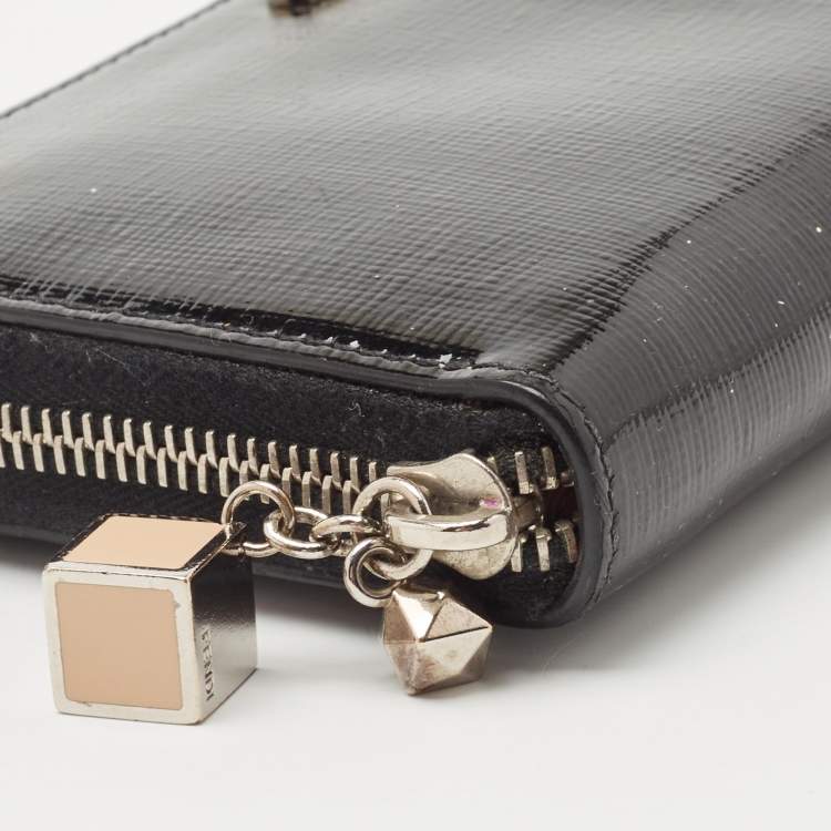 Pre Owned Fendi Black Patent Leather Zip Around Wallet