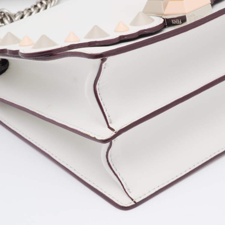 Pre Owned Fendi White Leather Small Scalloped Kan I Shoulder Bag