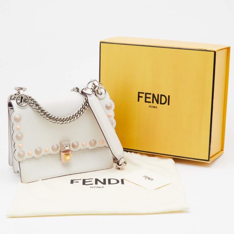 Pre Owned Fendi White Leather Small Scalloped Kan I Shoulder Bag