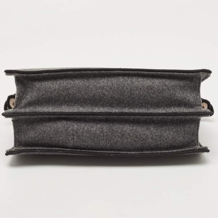 Pre Owned Fendi Grey Felt Peekaboo ISeeU East West Top Handle Bag