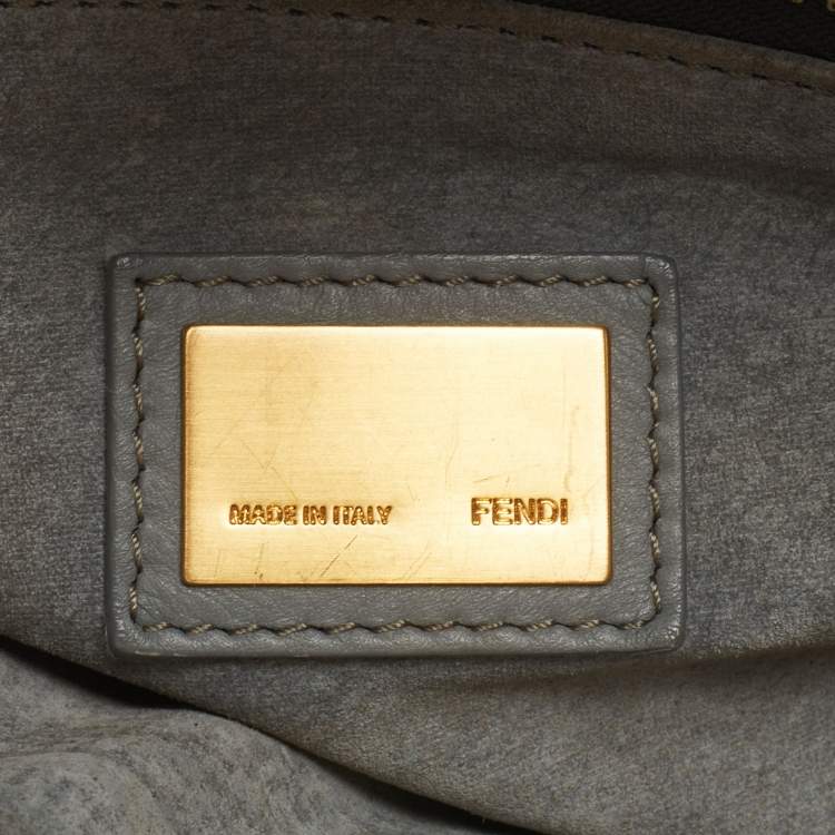 مملوكة مسبقًا Fendi Grey Leather Medium Peekaboo Top Handle Bag
