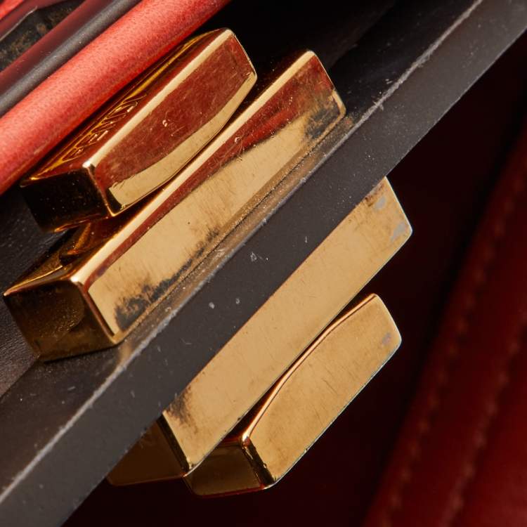 مملوكة مسبقًا  Fendi Rust Leather Large Peekaboo Iconic Top Handle Bag