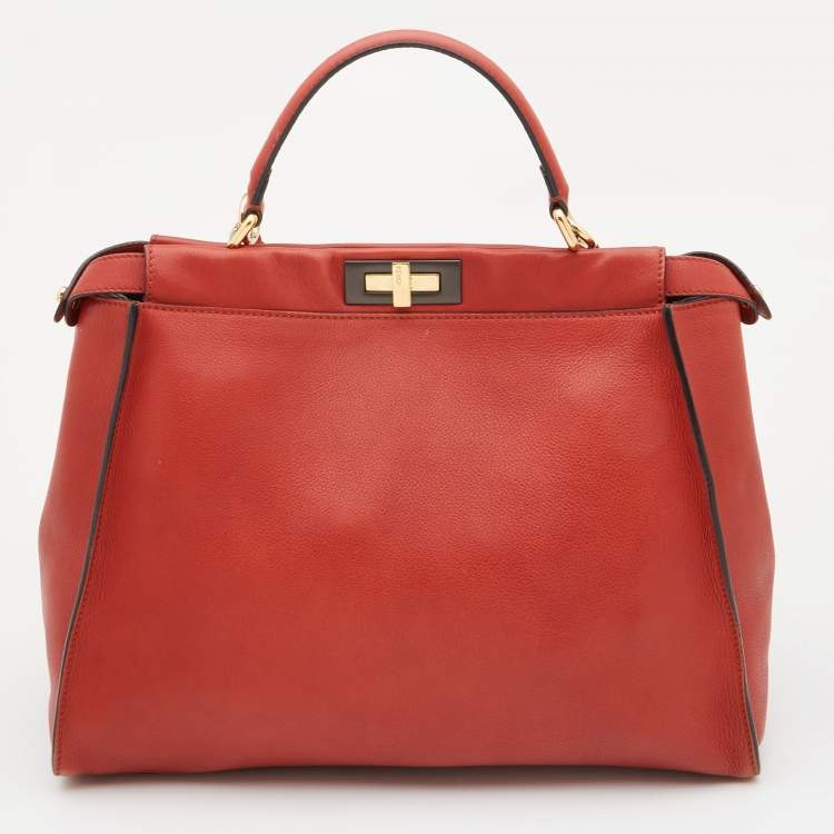 مملوكة مسبقًا  Fendi Rust Leather Large Peekaboo Iconic Top Handle Bag