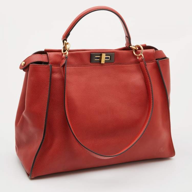 مملوكة مسبقًا  Fendi Rust Leather Large Peekaboo Iconic Top Handle Bag