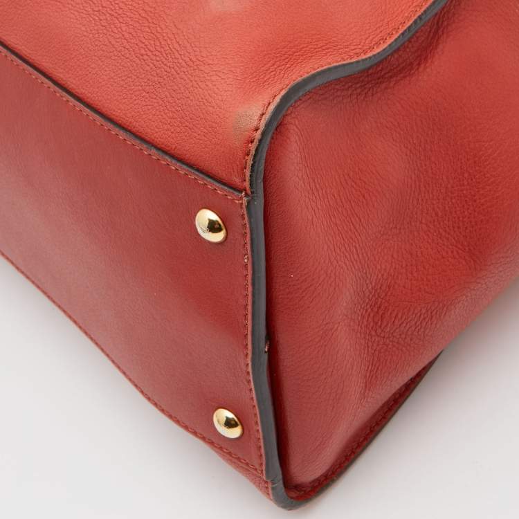 مملوكة مسبقًا  Fendi Rust Leather Large Peekaboo Iconic Top Handle Bag