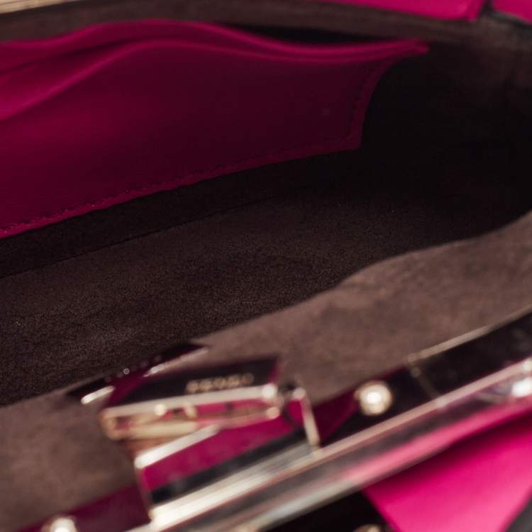 Pre Owned Fendi Fuchsia Leather Micro Peekaboo Crossbody Bag