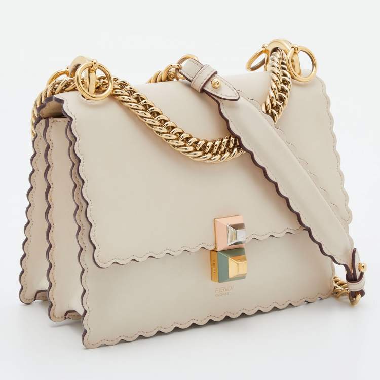 Pre Owned Fendi Beige Leather Small Scalloped Kan I Shoulder Bag