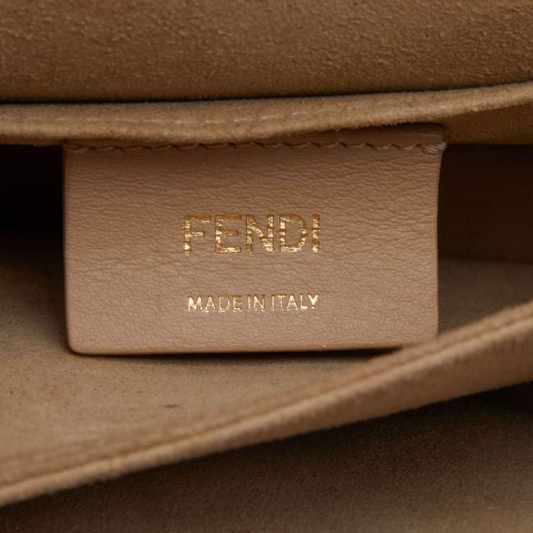 Pre Owned Fendi Beige Leather Small Scalloped Kan I Shoulder Bag
