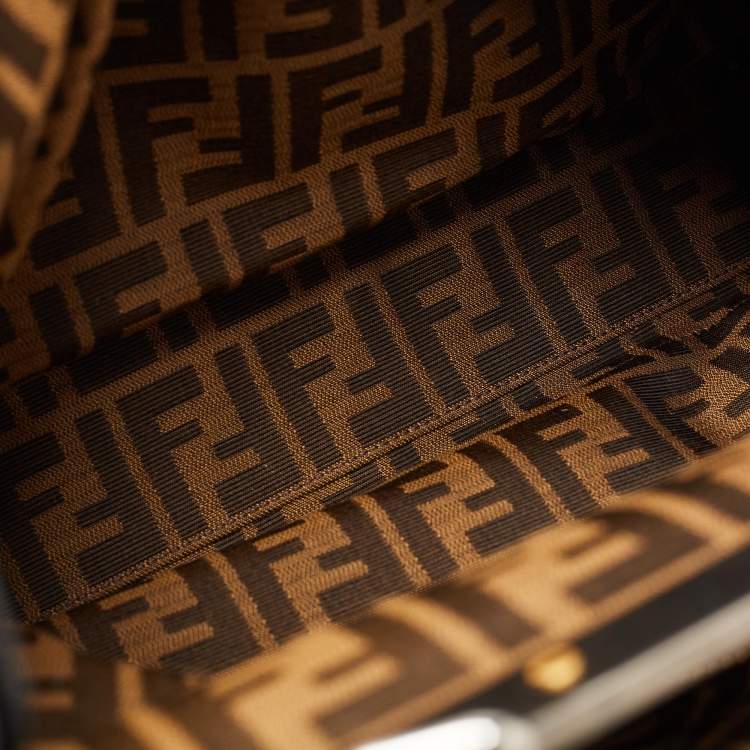Pre Owned Fendi Black Leather Large Peekaboo Top Handle Bag