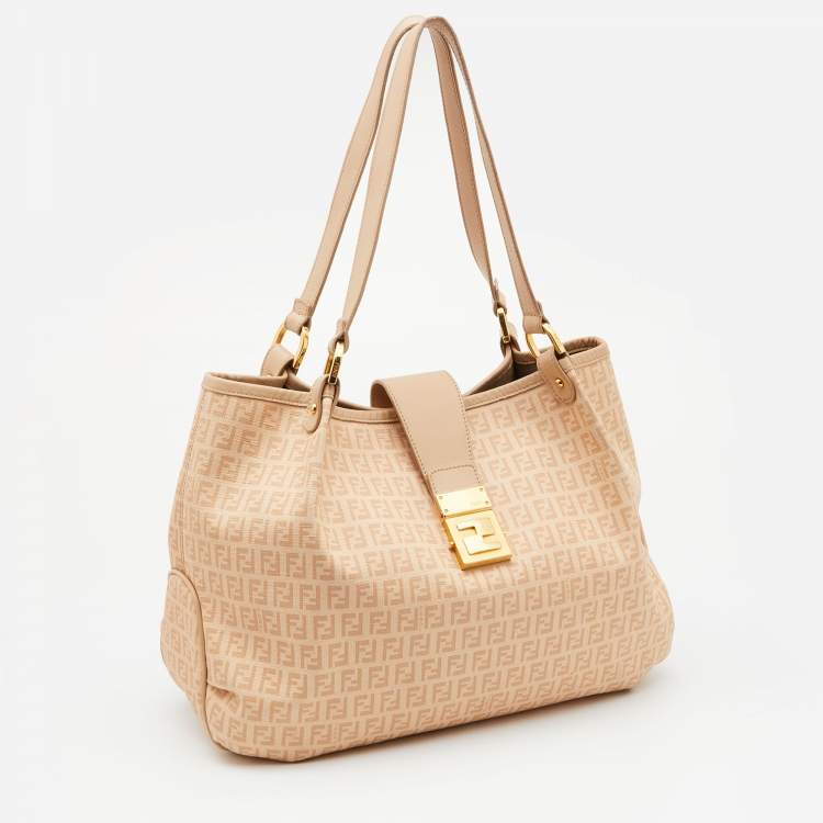 Pre Owned Fendi Beige Zucchino Coated Canvas and Leather Chiusura Hobo