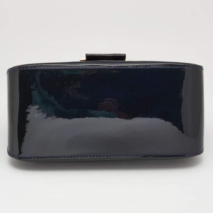 Pre Owned Fendi Blue Patent Leather Mama Chain Baguette Bag