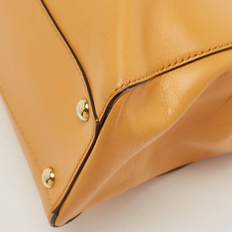 Pre Owned Fendi Mustard Leather Medium Peekaboo Top Handle Bag