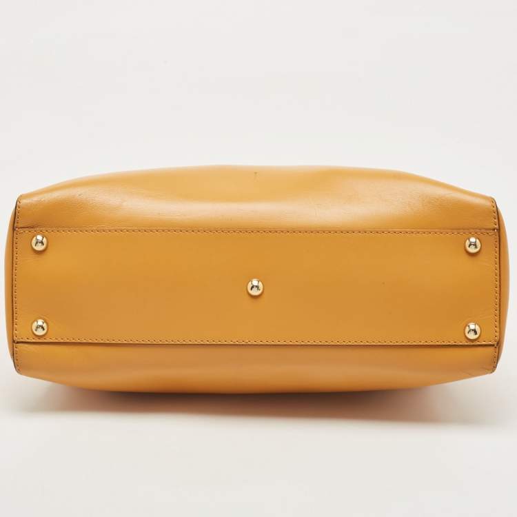 Pre Owned Fendi Mustard Leather Medium Peekaboo Top Handle Bag