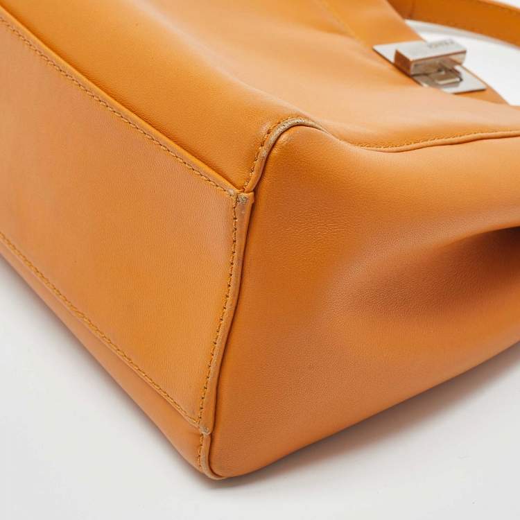 مملوكة مسبقًا Fendi Mustard Leather Mini Peekaboo Top Handle Bag