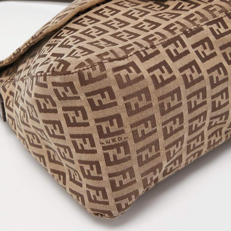 Pre Owned Fendi Beige/Brown Zucchino Canvas and Leather Mama Baguette Bag