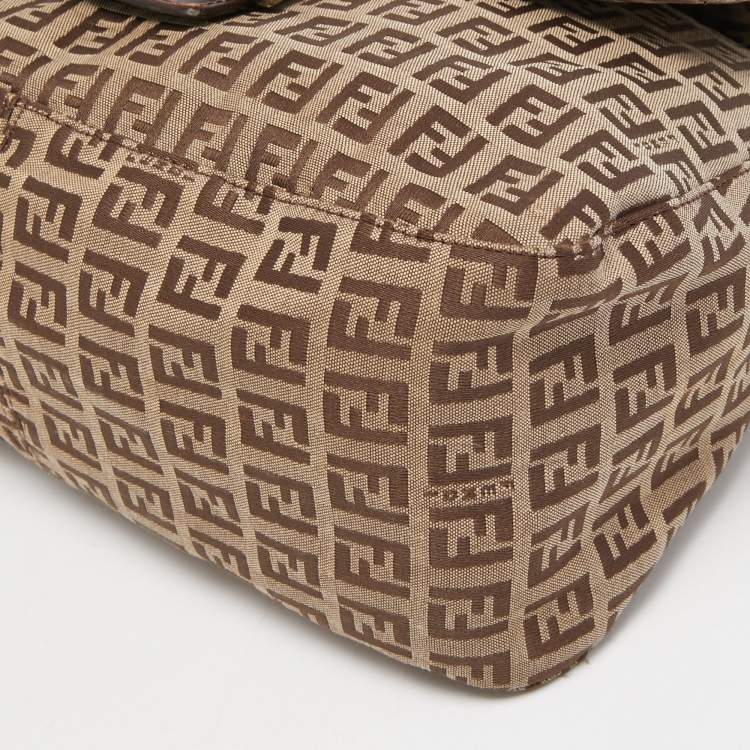 Pre Owned Fendi Beige/Brown Zucchino Canvas and Leather Mama Baguette Bag