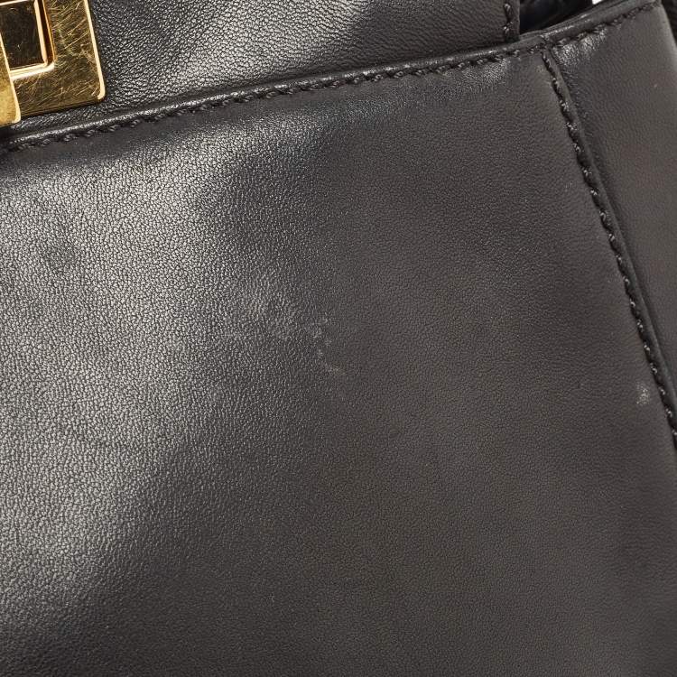 مملوكة مسبقًا Fendi Black Leather Mini Peekaboo Top Handle Bag