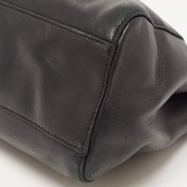مملوكة مسبقًا Fendi Black Leather Mini Peekaboo Top Handle Bag