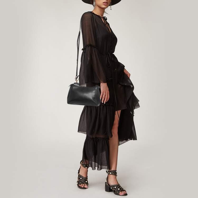 مملوكة مسبقًا Fendi Black Leather Mini Peekaboo Top Handle Bag