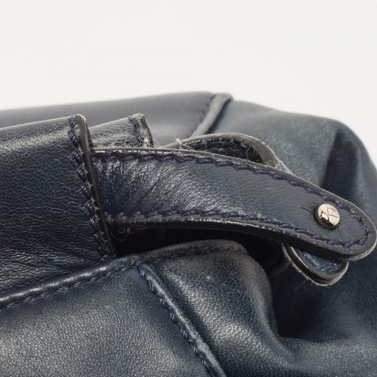 مملوكة مسبقًا Fendi Navy Blue Leather Mini Peekaboo Top Handle Bag