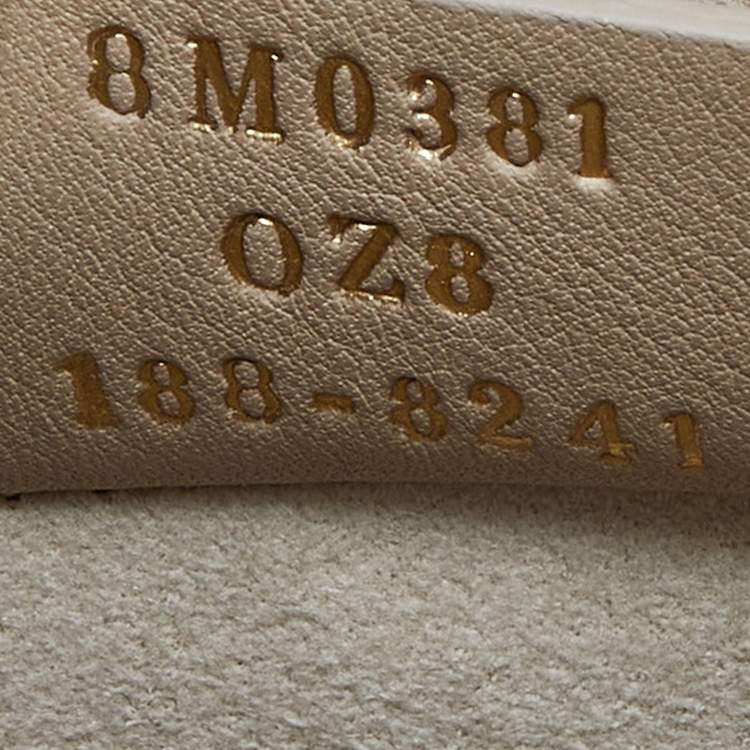Pre Owned Fendi Gold Leather Small Scalloped Kan I Shoulder Bag