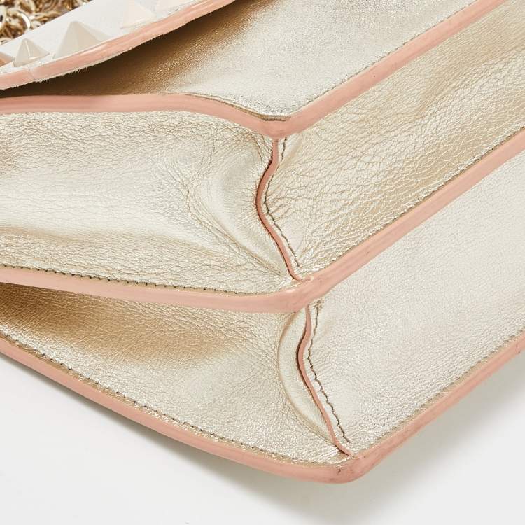 Pre Owned Fendi Gold Leather Small Scalloped Kan I Shoulder Bag