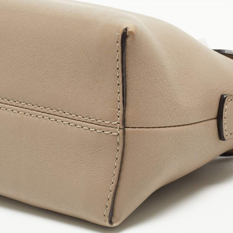 مملوكة مسبقًا Fendi Grey Leather Mini By The Way Crossbody Bag