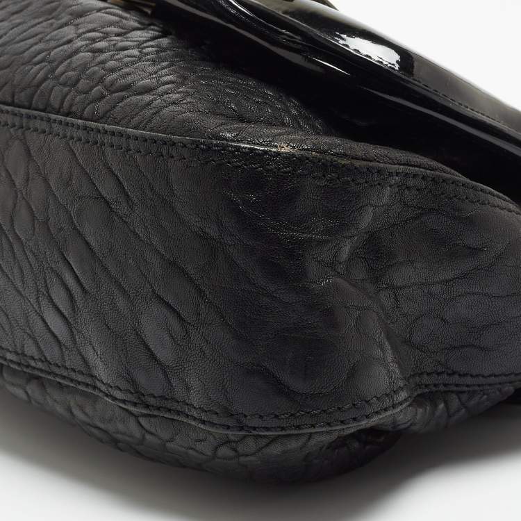 Pre Owned Fendi Black Pebbled Leather B Bag