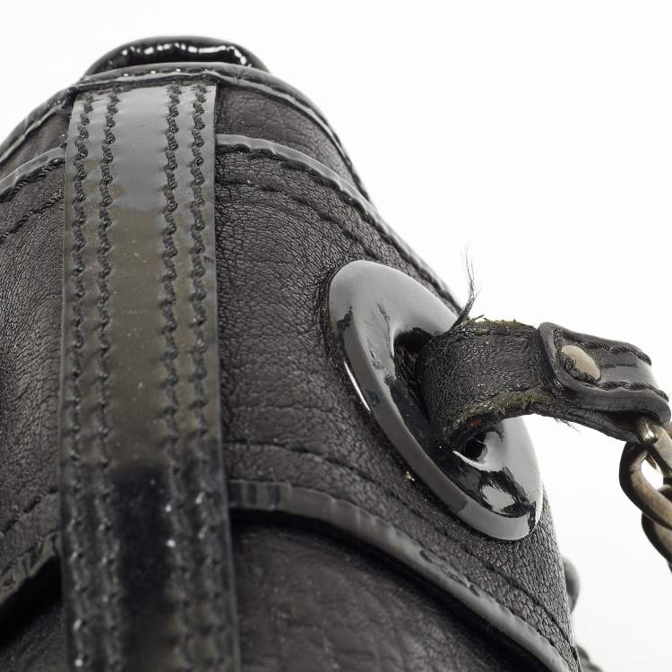 Pre Owned Fendi Black Pebbled Leather B Bag