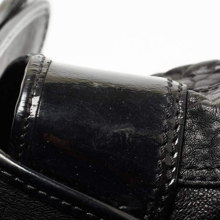 Pre Owned Fendi Black Pebbled Leather B Bag